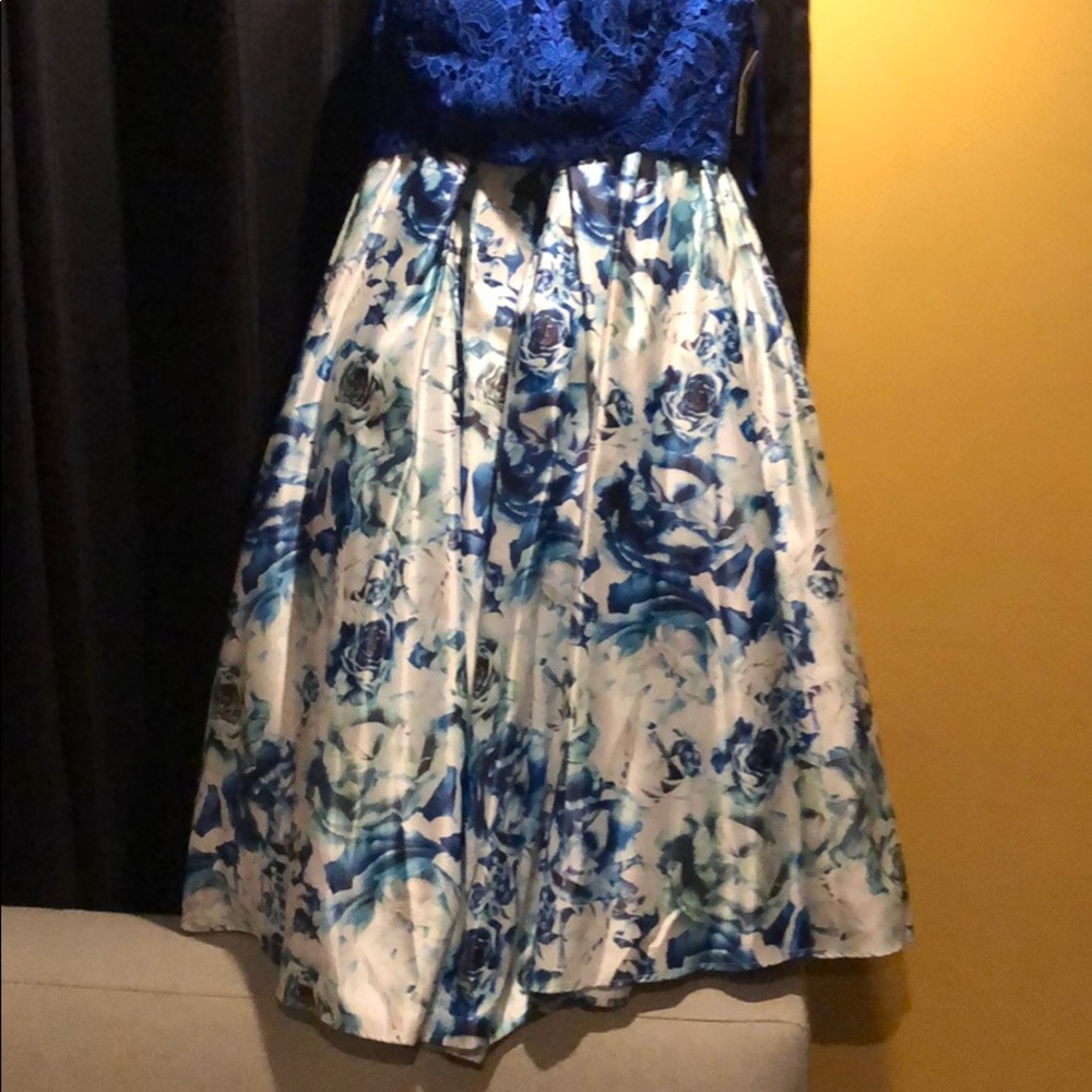 2 PC DRESS - Picture 2 of 3
